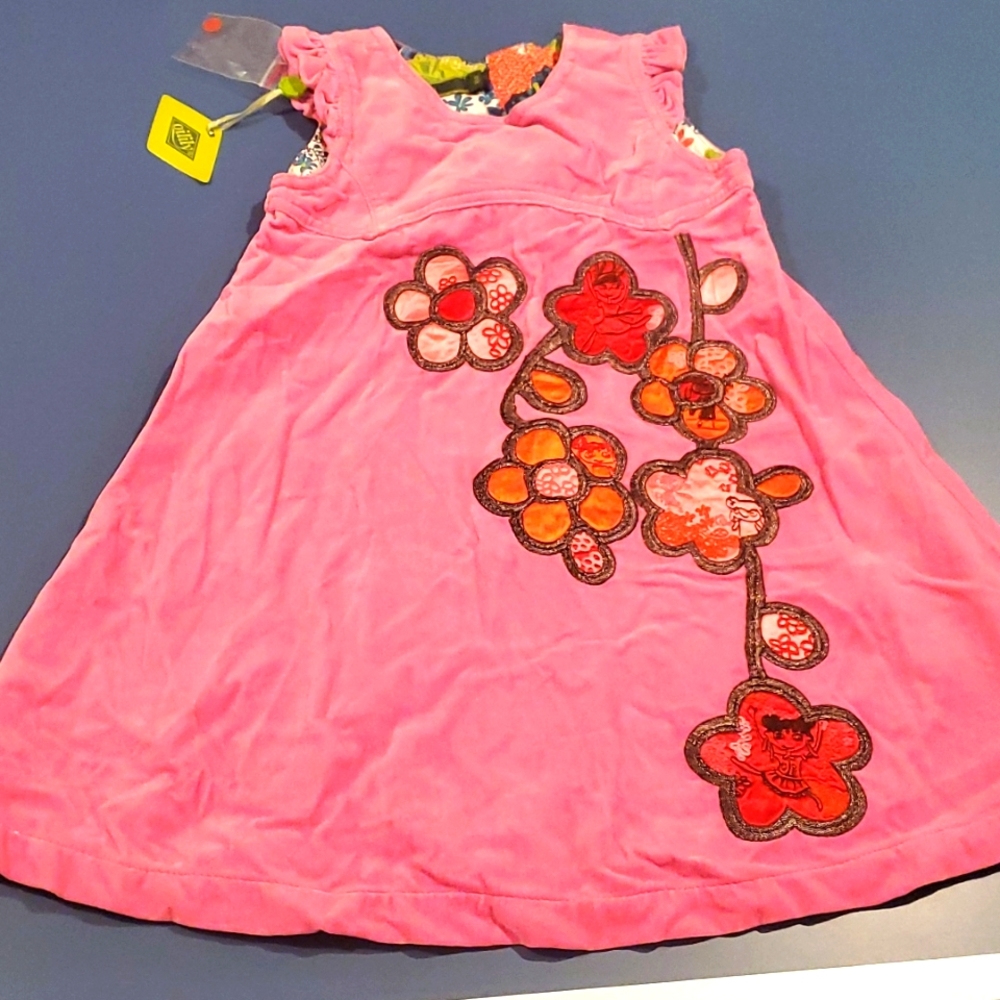 OILILY Nwt girls dress size 4, 5( European 104)